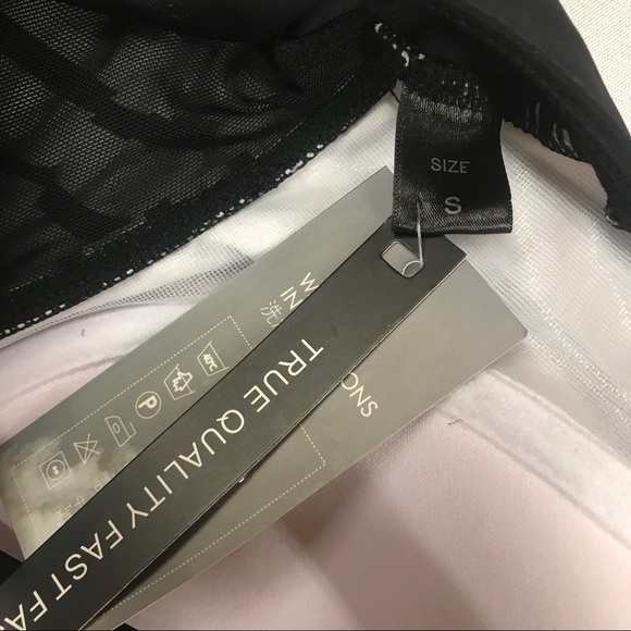 One-Piece Swimsuit Black White Striped - Picture 6 of 8